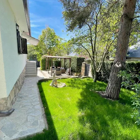 Сasa de vacaciones La Fontanilla En Estación De El Espinar Segovia