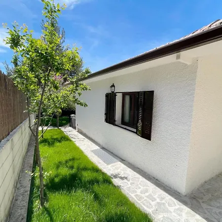 بيت للعطل La Fontanilla En Estacion De El Espinar شقوبية