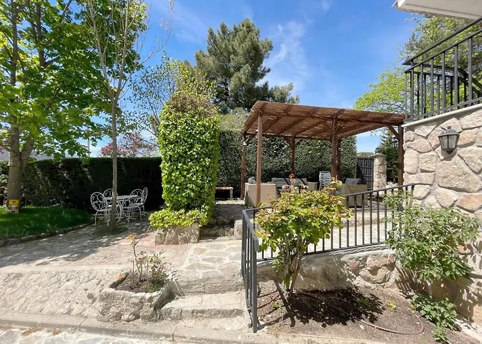 La Fontanilla En Estación De El Espinar Сasa de vacaciones Segovia