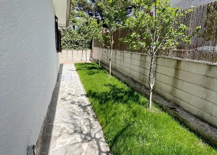 La Fontanilla En Estacion De El Espinar Semesterbostad