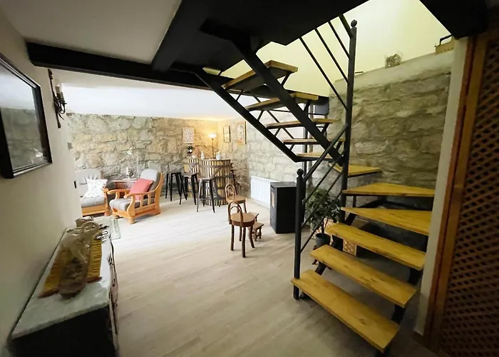 La Fontanilla En Estacion De El Espinar شقوبية